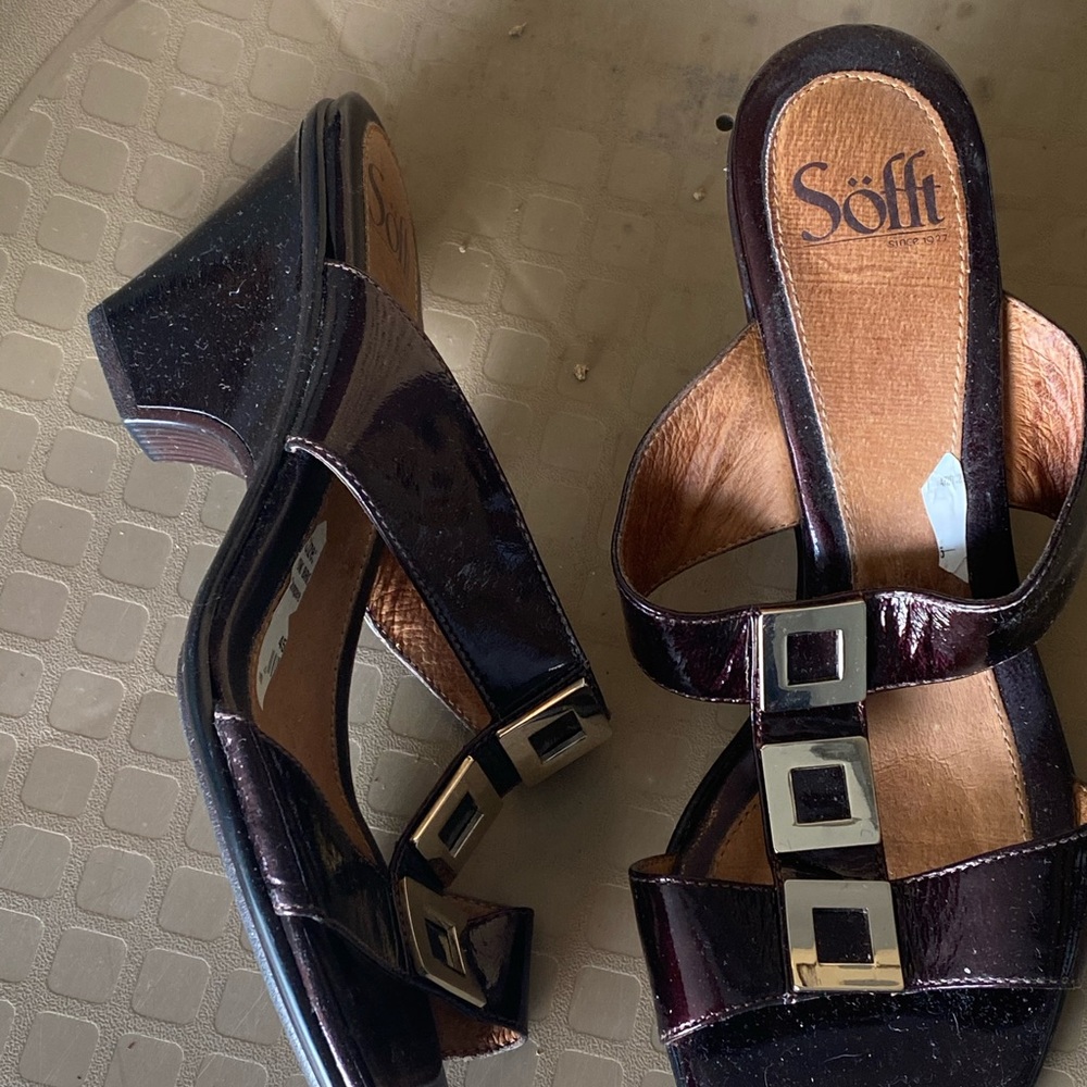 Wedge heels